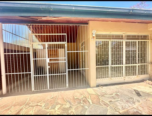 4 BEDROOM HOUSE FOR SALE IN POLOKWANE CENTRAL